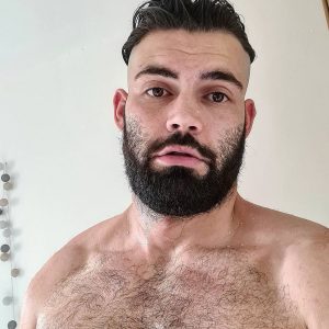 Baiser sans chichis à La Seyne-sur-Mer Jean-Marc - rencontre-Gay-La Seyne-sur-Mer